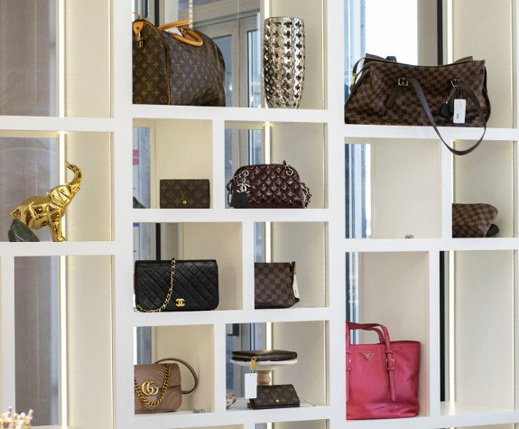 Pre-Owned Handbag